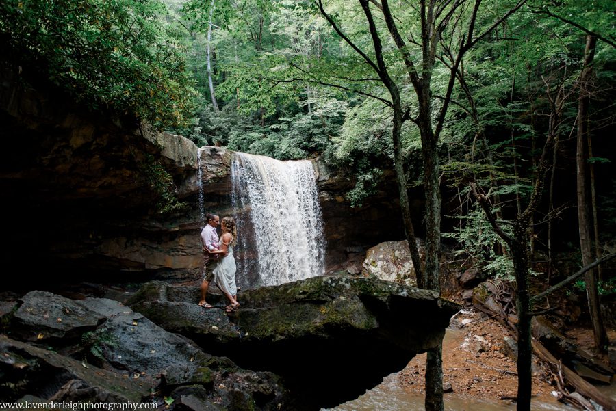 Pittsburgh, engagement session, photographer, wedding, bride, groom, fiancé, Ohiopyle State Park, nature, Pennsylvania, woods, waterfall, Cucumber Falls, picture, photo, bridge, river