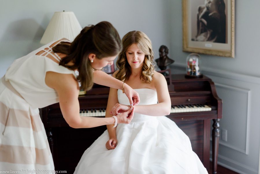 Pittsburgh field club, wedding, reception, ceremony, Pennsylvania, sophistication, stylish, classy, st. scholastica, church, dusty pink and ivory, English garden bouquet, white flowers, striped bridesmaid skirt, photographer, photos, images, pictures, photography, camera, fox chapel, aspinwall, lavender leigh photography
