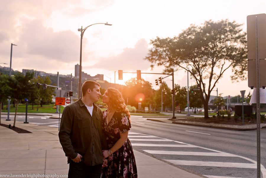 A sophisticated engagement session at Point State Park in September.