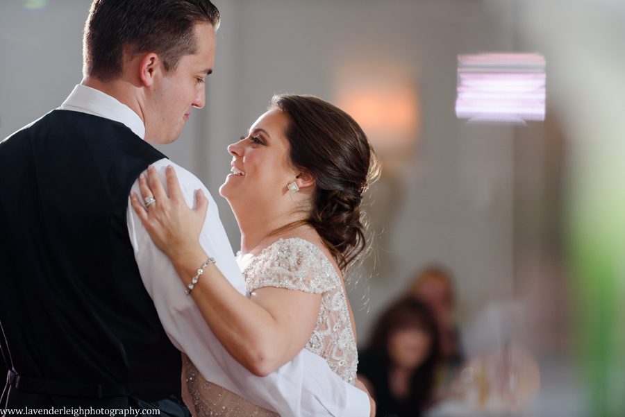 Pittsburgh wedding photographer, engagement, airport Marriott, fall, blush wedding dress, gold shoes, navy bridesmaid dresses, image, picture, photo, photograph, Pennsylvania