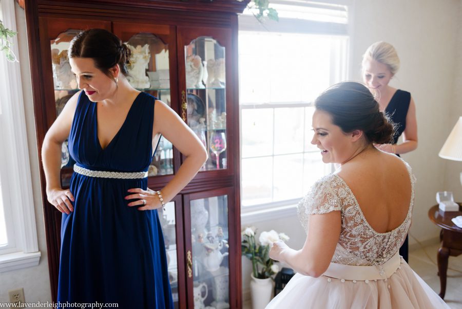 Pittsburgh wedding photographer, engagement, airport Marriott, fall, blush wedding dress, gold shoes, navy bridesmaid dresses, image, picture, photo, photograph, Pennsylvania, lavender leigh photography