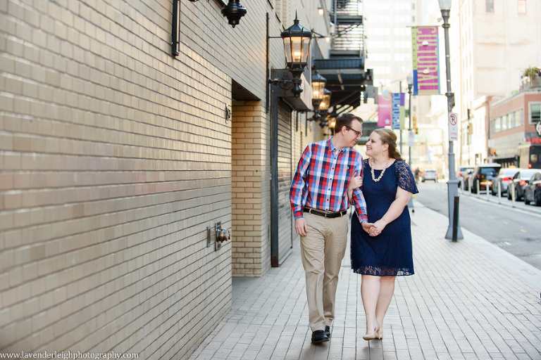 An engagement session during the fall in the city of Pittsburgh, Pennsylvania.  