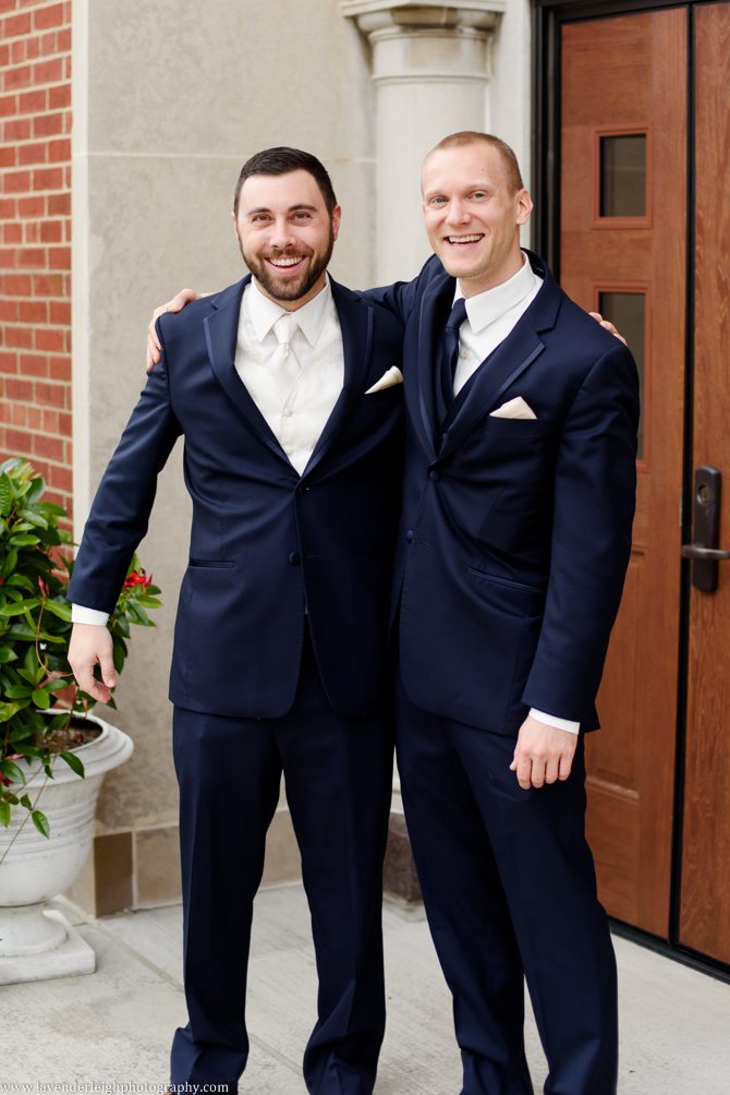 A fall wedding at the Pittsburgh Airport Marriott