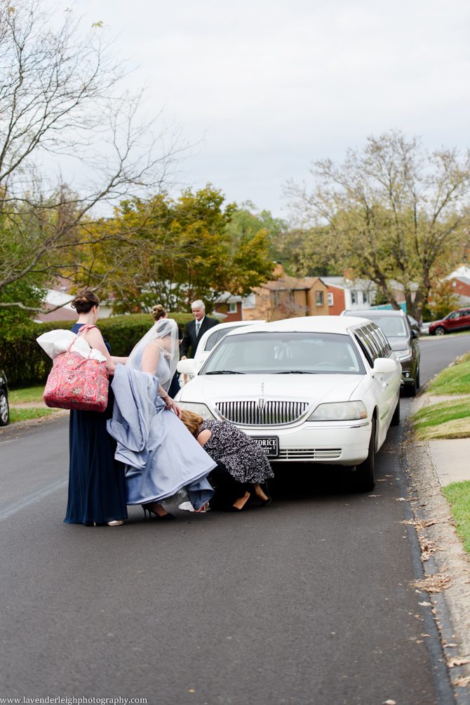 A fall wedding at the Pittsburgh Airport Marriott