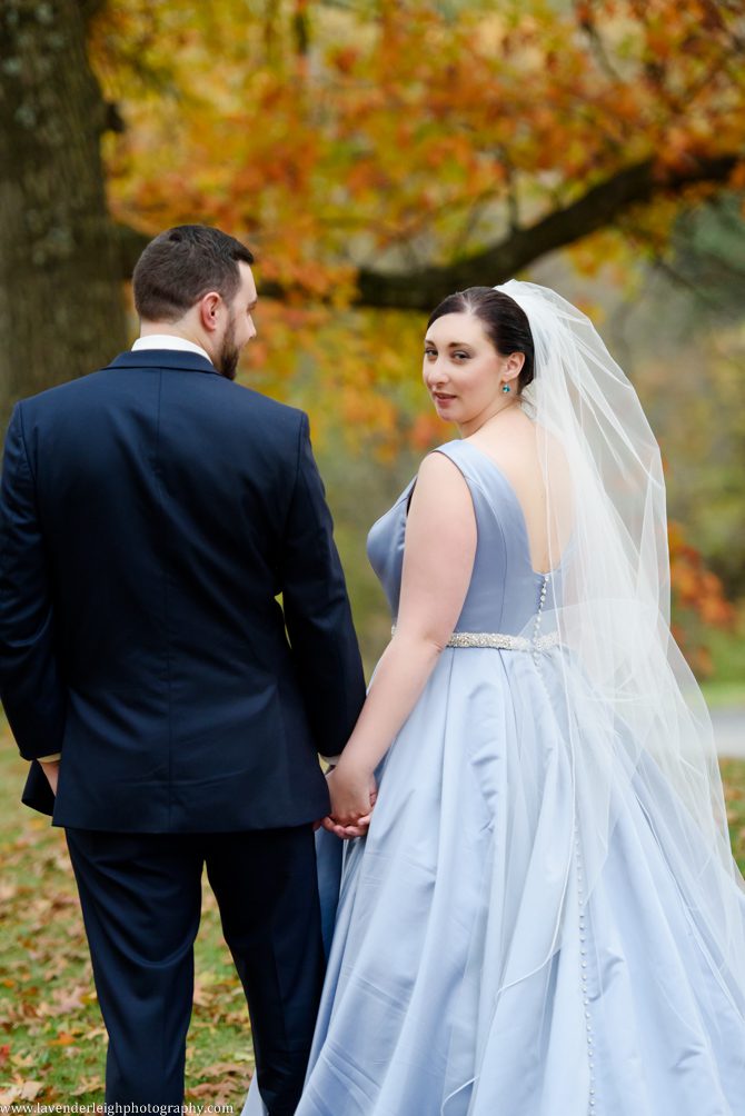 A fall wedding at the Pittsburgh Airport Marriott