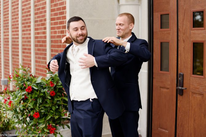A fall wedding at the Pittsburgh Airport Marriott