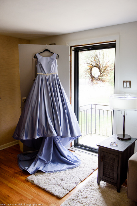 Lavender Leigh Photography, November, fall, blue wedding dress, Moon Township, Coraopolis, Pennsylvania, fall, autumn, Settlers Cabin Park, photo, picture, photograph, images