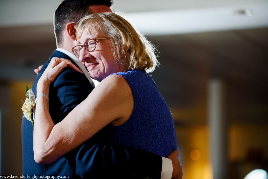 Lavender Leigh Photography, pittsburgh wedding photographer, wedding, photographer, photograph, picture, engagement, Pennsylvania, Best of the Knot, Couples' Choice, wedding venues, ceremony reception, summer, outdoor, july