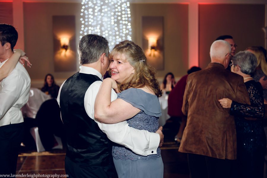 A winter wedding in Pittsburgh, Pennsylvania. The ceremony took place at St. John and Paul church, and the reception was hosted at the Chadwick ballroom in Wexford. Images by Lavender Leigh Photography. 