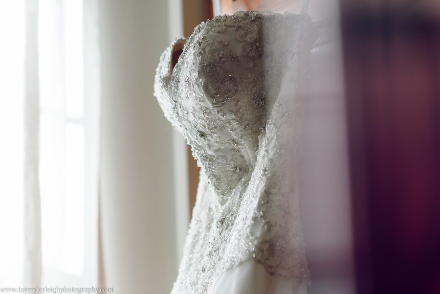 A winter wedding in Pittsburgh, Pennsylvania. The ceremony took place at St. John and Paul church, and the reception was hosted at the Chadwick ballroom in Wexford. Images by Lavender Leigh Photography. 