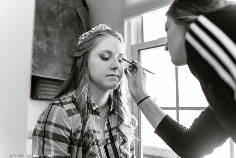 A winter wedding in Pittsburgh, Pennsylvania. The ceremony took place at St. John and Paul church, and the reception was hosted at the Chadwick ballroom in Wexford. Images by Lavender Leigh Photography. 