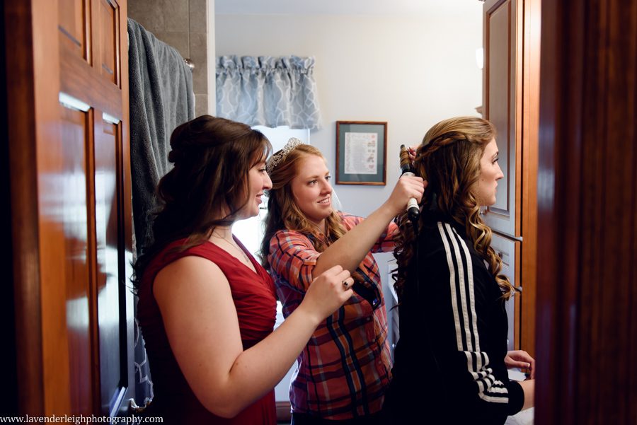 A winter wedding in Pittsburgh, Pennsylvania. The ceremony took place at St. John and Paul church, and the reception was hosted at the Chadwick ballroom in Wexford. Images by Lavender Leigh Photography. 
