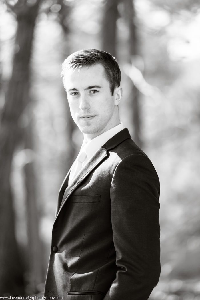 A winter wedding in Pittsburgh, Pennsylvania. The ceremony took place at St. John and Paul church, and the reception was hosted at the Chadwick ballroom in Wexford. Images by Lavender Leigh Photography. 