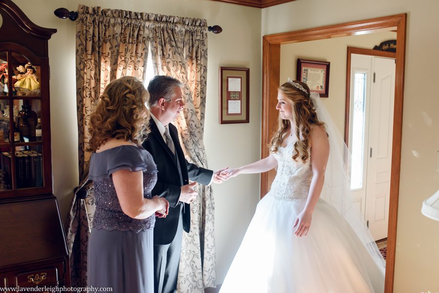 A winter wedding in Pittsburgh, Pennsylvania. The ceremony took place at St. John and Paul church, and the reception was hosted at the Chadwick ballroom in Wexford. Images by Lavender Leigh Photography. 