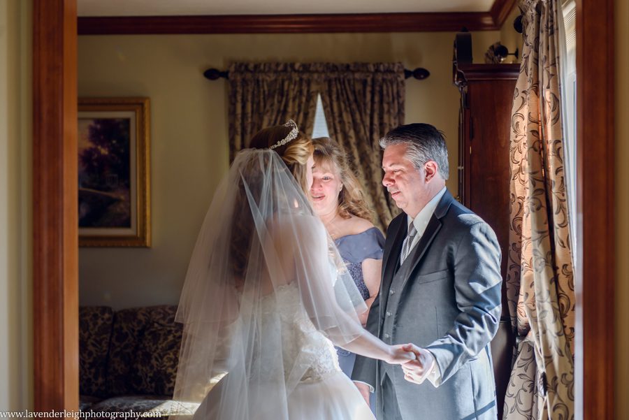 A winter wedding in Pittsburgh, Pennsylvania. The ceremony took place at St. John and Paul church, and the reception was hosted at the Chadwick ballroom in Wexford. Images by Lavender Leigh Photography. 