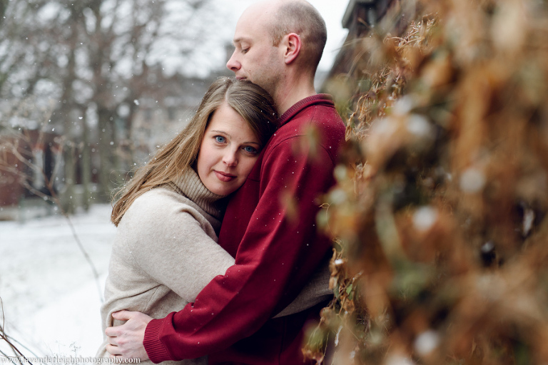 A winter engagement session in Mellon Park, Pittsburgh Pennsylvania.