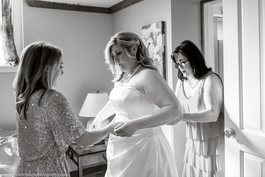 Lavender Leigh Photography, wedding photographer, photograph, picture, engagement session, couple's photography, Pennsylvania, Best of the Knot, Couples' Choice, chic, sophisticated, wedding venues, ceremony reception, Shannopin Country Club, golf course, September, fall, autumn, bride, groom