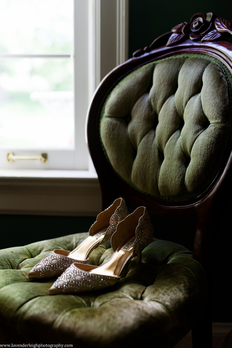 Badgley Mischka Wedding Shoes, Pittsburgh wedding photographer, engagement, boudoir, best of, chartier’s country club, st. Philip church, rosslyn farms, crafton, Pennsylvania, summer, june, golf club