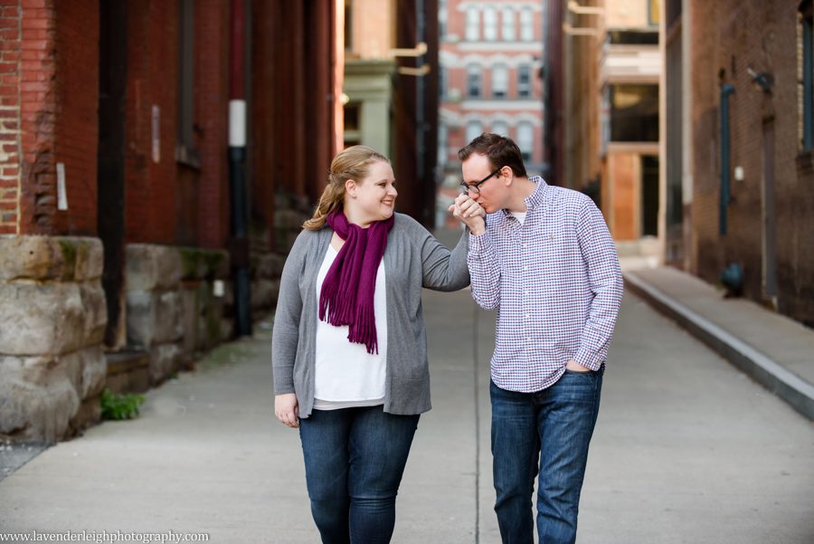 An engagement session during the fall in the city of Pittsburgh, Pennsylvania.