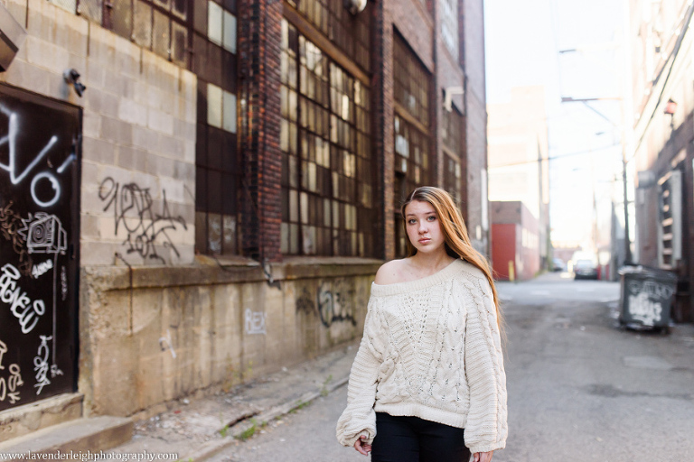 class of 2018 senior photography in the Strip District of Pittsburgh, Pennsylvania