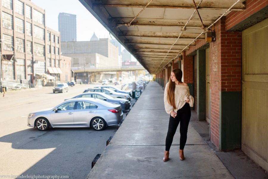 class of 2018 senior photography in the Strip District of Pittsburgh, Pennsylvania