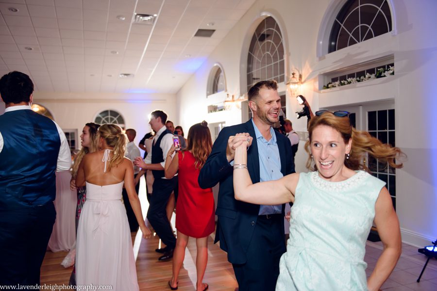 Lavender Leigh Photography, pittsburgh, wedding, photographer, photograph, picture, engagement, Pennsylvania, Best of the Knot, Couples' Choice, wedding venues, ceremony, reception, Wedding Wire, blush pallete, summer, outdoor, Gibsonia, reception, ceremony, venue