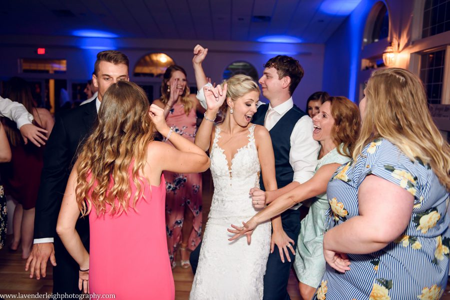 Lavender Leigh Photography, pittsburgh, wedding, photographer, photograph, picture, engagement, Pennsylvania, Best of the Knot, Couples' Choice, wedding venues, ceremony, reception, Wedding Wire, blush pallete, summer, outdoor, Gibsonia, reception, ceremony, venue