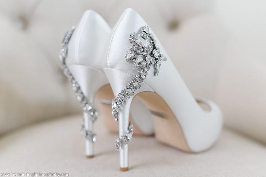 Lavender Leigh Photography, pittsburgh, wedding, photographer, photograph, picture, engagement, Pennsylvania, Best of the Knot, Couples' Choice, wedding venues, ceremony, reception, Wedding Wire, blush pallete, summer, outdoor, Gibsonia, reception, ceremony, venue