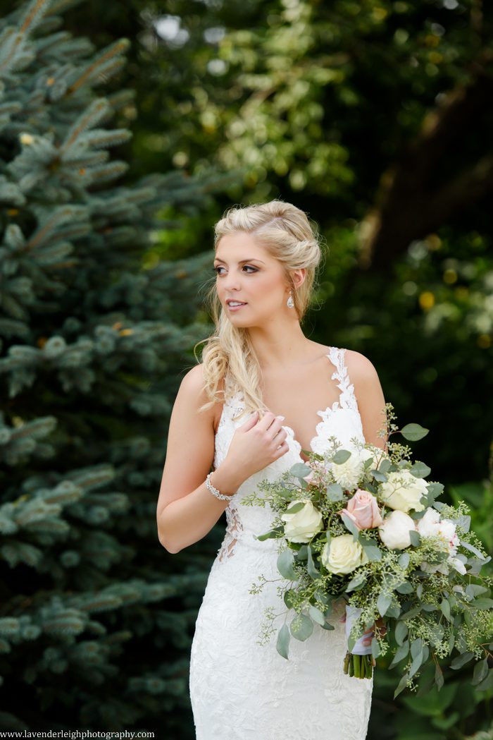 Lavender Leigh Photography, pittsburgh, wedding, photographer, photograph, picture, engagement, Pennsylvania, Best of the Knot, Couples' Choice, wedding venues, ceremony, reception, Wedding Wire, blush pallete, summer, outdoor, Gibsonia, reception, ceremony, venue