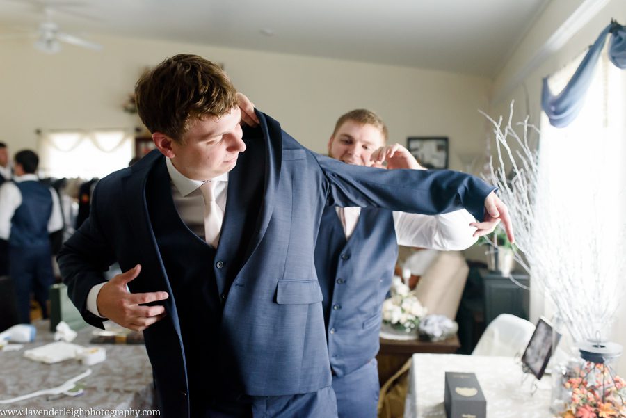 Lavender Leigh Photography, pittsburgh, wedding, photographer, photograph, picture, engagement, Pennsylvania, Best of the Knot, Couples' Choice, wedding venues, ceremony, reception, Wedding Wire, blush pallete, summer, outdoor, Gibsonia, reception, ceremony, venue