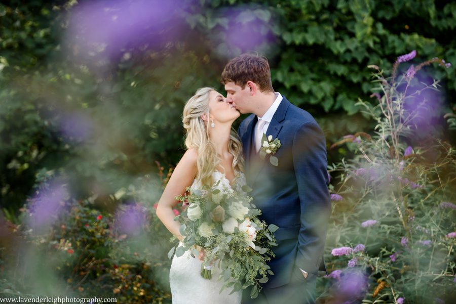 Lavender Leigh Photography, pittsburgh, wedding, photographer, photograph, picture, engagement, Pennsylvania, Best of the Knot, Couples' Choice, wedding venues, ceremony, reception, Wedding Wire, blush pallete, summer, outdoor, Gibsonia, reception, ceremony, venue