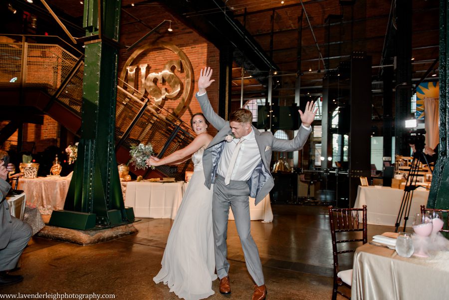 Heinz history center, wedding, bride, groom, Pittsburgh, Pennsylvania, city, bridges, summer, taupe bridesmaid dresses, July, photographer, picture, photograph, image, lavender leigh photography, urban, gold wedding details, romantic