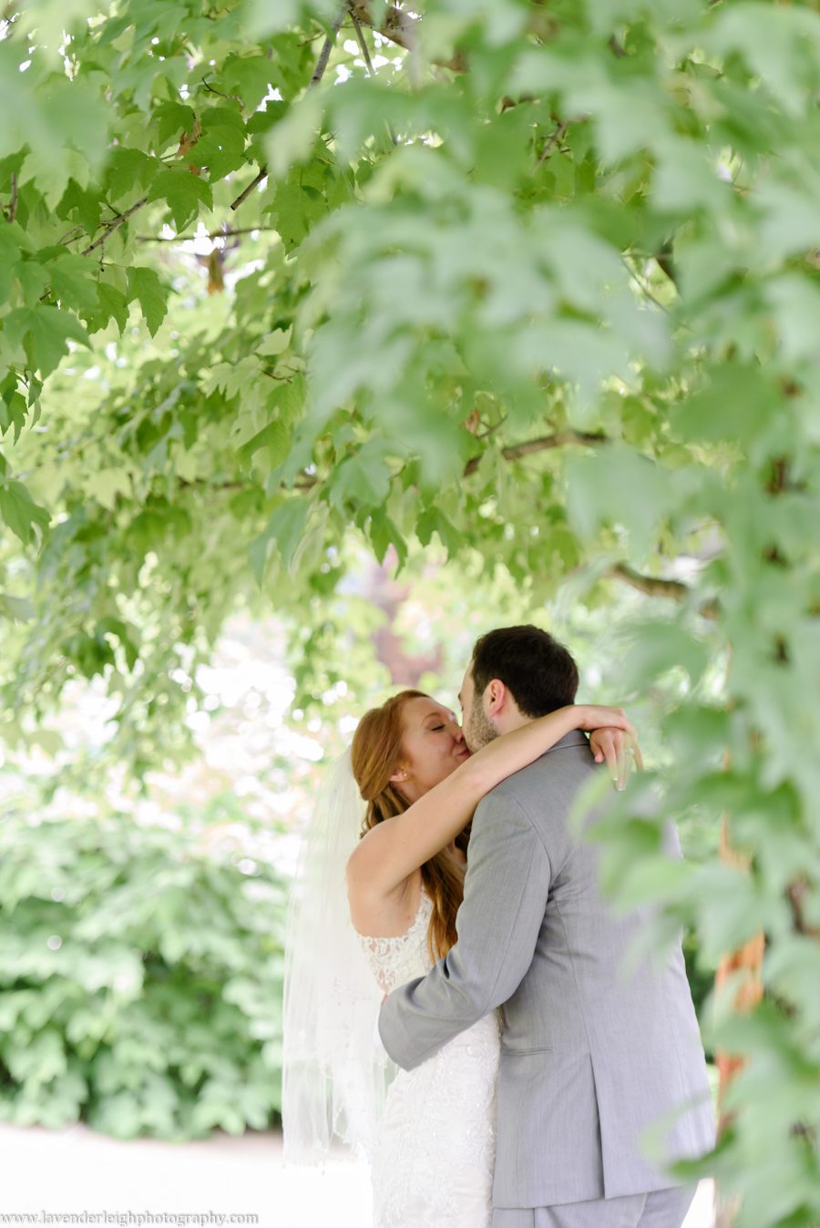 Heinz history center, wedding, bride, groom, Pittsburgh, Pennsylvania, city, bridges, summer, taupe bridesmaid dresses, July, photographer, picture, photograph, image, lavender leigh photography, urban, gold wedding details, romantic