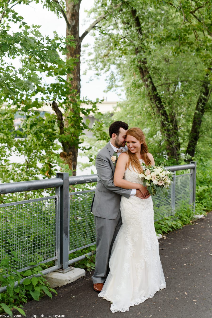 Heinz history center, wedding, bride, groom, Pittsburgh, Pennsylvania, city, bridges, summer, taupe bridesmaid dresses, July, photographer, picture, photograph, image, lavender leigh photography, urban, gold wedding details, romantic