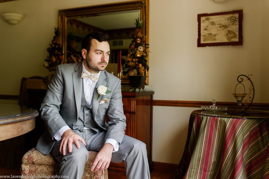 Heinz history center, wedding, bride, groom, Pittsburgh, Pennsylvania, city, bridges, summer, taupe bridesmaid dresses, July, photographer, picture, photograph, image, lavender leigh photography, urban, gold wedding details, romantic