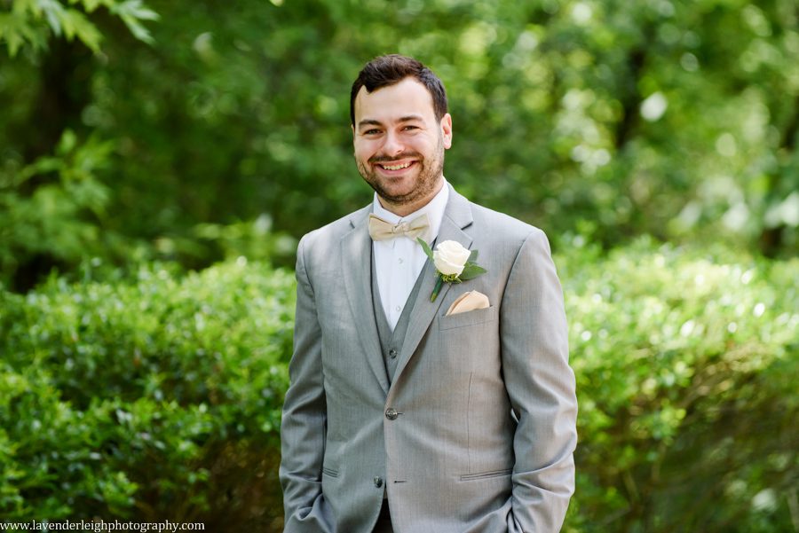Heinz history center, wedding, bride, groom, Pittsburgh, Pennsylvania, city, bridges, summer, taupe bridesmaid dresses, July, photographer, picture, photograph, image, lavender leigh photography, urban, gold wedding details, romantic