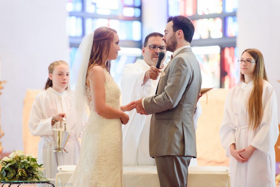 Heinz history center, wedding, bride, groom, Pittsburgh, Pennsylvania, city, bridges, summer, taupe bridesmaid dresses, July, photographer, picture, photograph, image, lavender leigh photography, urban, gold wedding details, romantic