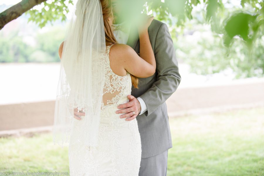 Heinz history center, wedding, bride, groom, Pittsburgh, Pennsylvania, city, bridges, summer, taupe bridesmaid dresses, July, photographer, picture, photograph, image, lavender leigh photography, urban, gold wedding details, romantic