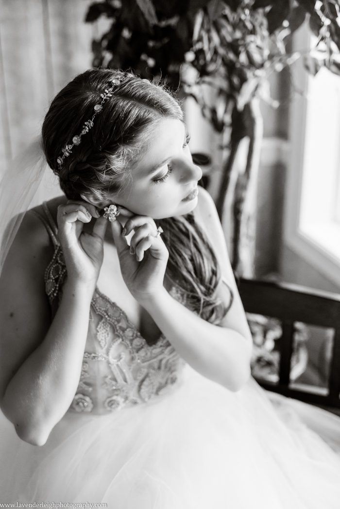 Lavender Leigh Photography, pittsburgh wedding photography, The Grand Estate, Freeport, wedding, photographer, photograph, picture, engagement, spring, Pennsylvania, Best of the Knot, Couples' Choice, wedding venues, ceremony reception, outdoor