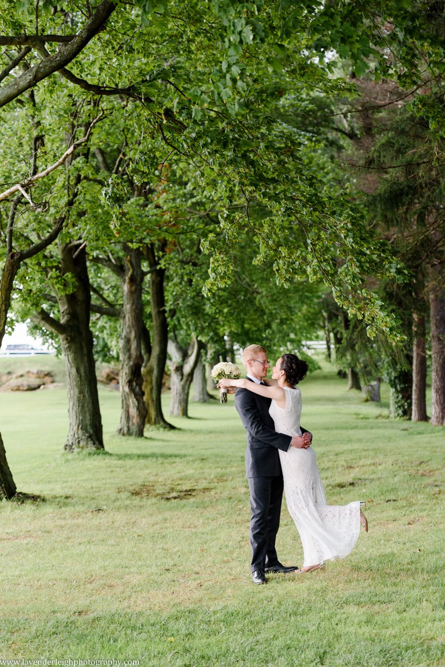 Pittsburgh, wedding photographer, photograph, picture, Montour Country Club, ceremony, reception, golf club, summer, July, Lavender Leigh Photography, Pennsylvania, St. James Catholic Church, lace wedding dress, navy bridesmaids’ dresses, hydrandea flowers