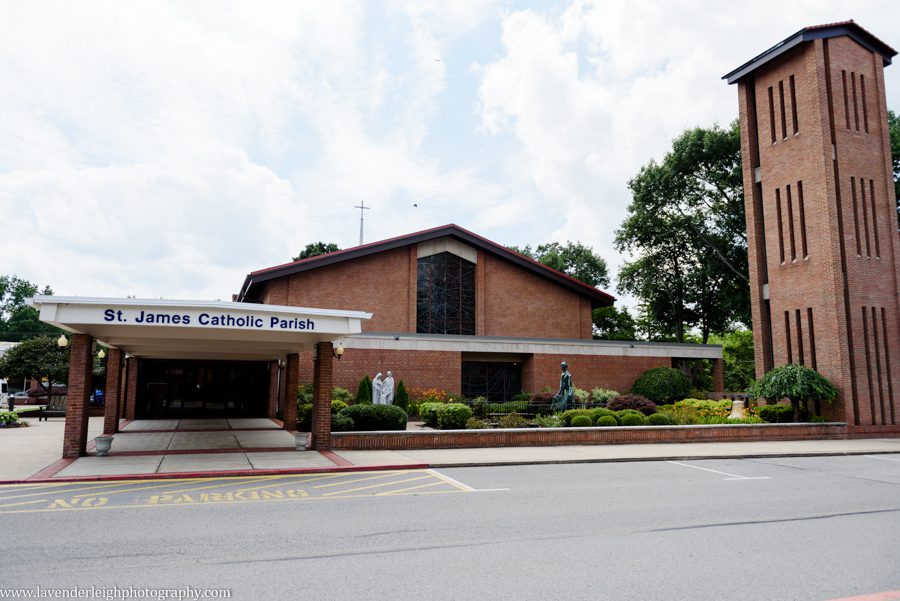 Pittsburgh, wedding photographer, photograph, picture, Montour Country Club, ceremony, reception, golf club, summer, July, Lavender Leigh Photography, Pennsylvania, St. James Catholic Church, lace wedding dress, navy bridesmaids’ dresses, hydrangea flowers