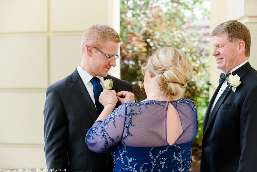 Pittsburgh, wedding photographer, photograph, picture, Montour Country Club, ceremony, reception, golf club, summer, July, Lavender Leigh Photography, Pennsylvania, St. James Catholic Church, lace wedding dress, navy bridesmaids’ dresses, hydrandea flowers