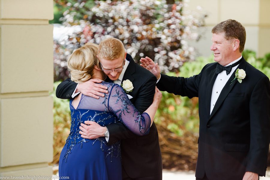 Pittsburgh, wedding photographer, photograph, picture, Montour Country Club, ceremony, reception, golf club, summer, July, Lavender Leigh Photography, Pennsylvania, St. James Catholic Church, lace wedding dress, navy bridesmaids’ dresses, hydrandea flowers