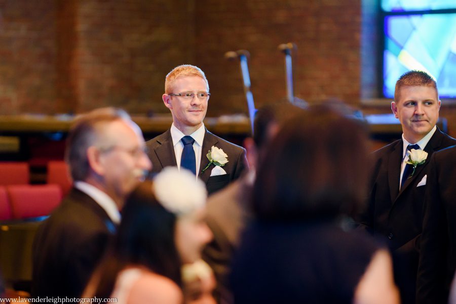 Pittsburgh, wedding photographer, photograph, picture, Montour Country Club, ceremony, reception, golf club, summer, July, Lavender Leigh Photography, Pennsylvania, St. James Catholic Church, lace wedding dress, navy bridesmaids’ dresses, hydrandea flowers