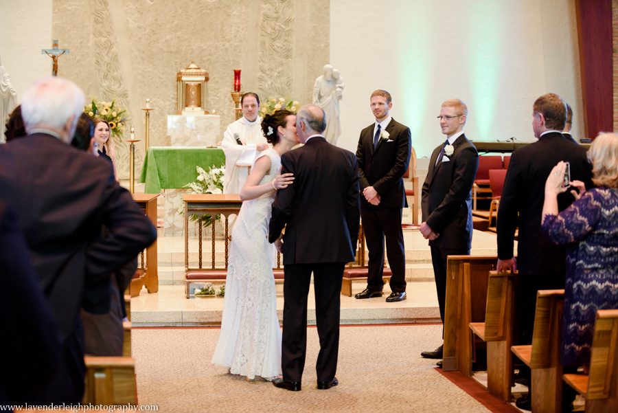 Pittsburgh, wedding photographer, photograph, picture, Montour Country Club, ceremony, reception, golf club, summer, July, Lavender Leigh Photography, Pennsylvania, St. James Catholic Church, lace wedding dress, navy bridesmaids’ dresses, hydrandea flowers