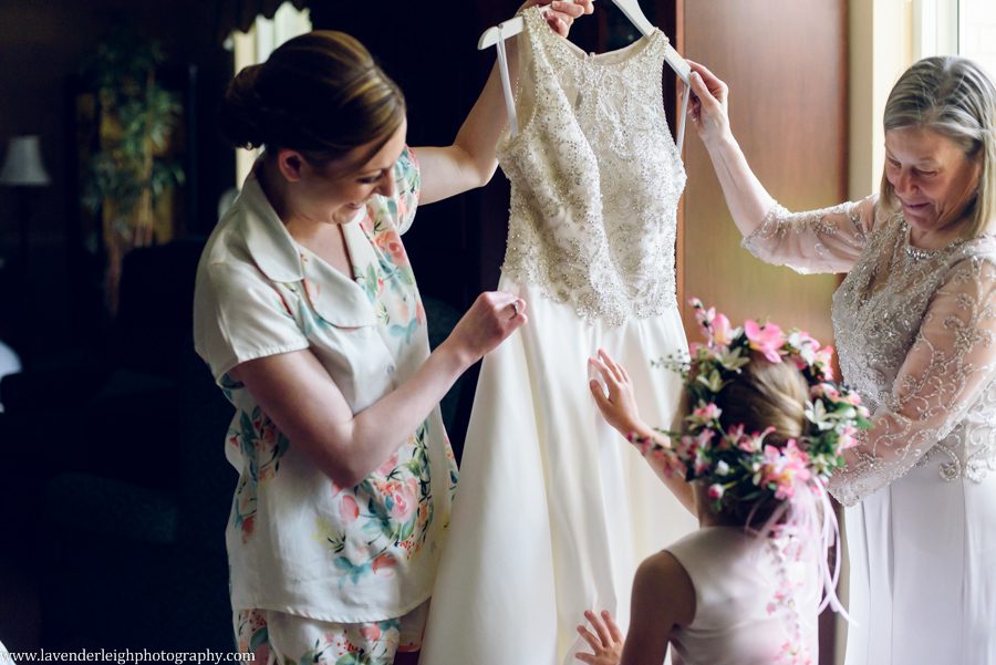 Pittsburgh's best wedding photographer, Pennsylvania, bride, groom, picture, image, photograph, photo, Presto, Country Club, The Club at Nevillewood