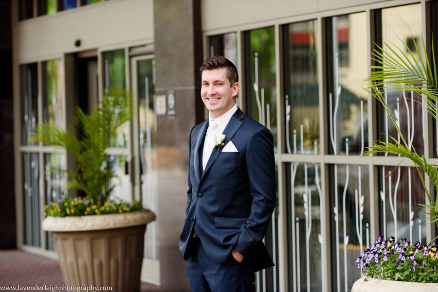 Pittsburgh, wedding photographer, picture, photos, bride, groom, Pennsylvania, Phipps conservatory and botanical gardens, spring, memorial day weekend, Oakland, outdoor, ceremony, reception