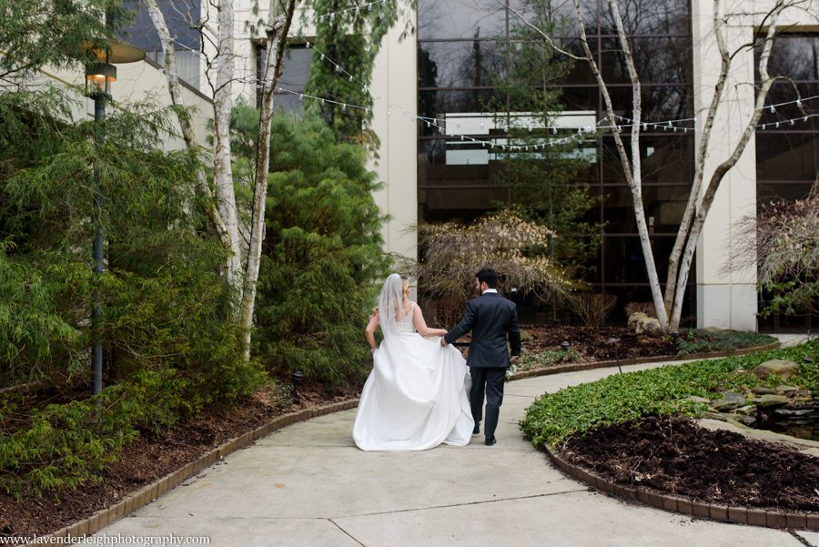 Lavender Leigh Photography, pittsburgh wedding photograPittsburgh Airport Marriott, wedding, photographer, photograph, picture, engagement, winter, Pennsylvania, Best of the Knot, Couples' Choice, wedding venues, ceremony reception, St. Patrick's Day, Gold, Glitter, Champagne Bridesmaids Dresses, Badgley Mischka shoes, white floral bouquets, romantic, candlelit