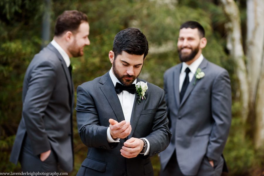 Lavender Leigh Photography, pittsburgh wedding photograPittsburgh Airport Marriott, wedding, photographer, photograph, picture, engagement, winter, Pennsylvania, Best of the Knot, Couples' Choice, wedding venues, ceremony reception, St. Patrick's Day, Gold, Glitter, Champagne Bridesmaids Dresses, Badgley Mischka shoes, white floral bouquets, romantic, candlelit