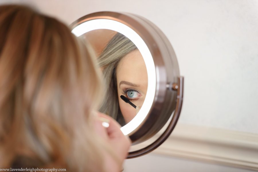 pittsburgh wedding photograPittsburgh Airport Marriott, wedding, photographer, photograph, picture, engagement, winter, Pennsylvania, Best of the Knot, Couples' Choice, wedding venues, ceremony reception, St. Patrick's Day, Gold, Glitter, Champagne Bridesmaids Dresses, Badgley Mischka shoes, white floral bouquets, romantic, candlelit